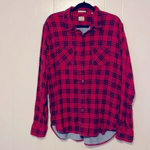 Red and black lucky brand classic fit